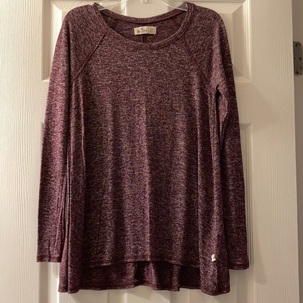 Hollister Women’s Long Sleeve Tee (size XS)